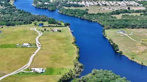 22809 Yellow Button Ln, Alva, FL 33920 photo 5