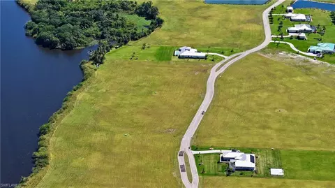 22809 Yellow Button Ln, Alva, FL 33920 photo 4