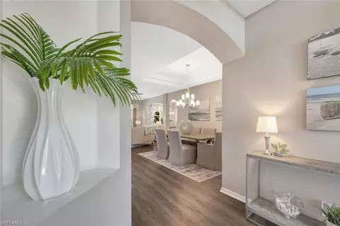5568 Lago Villaggio Way, Naples, FL 34104
