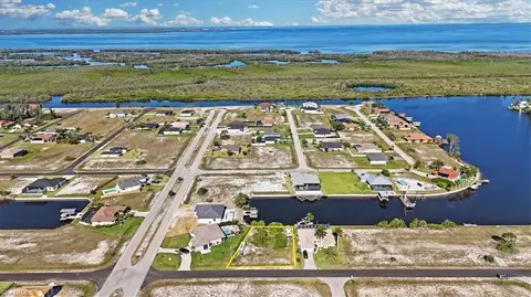 3208 NW 45th Pl, Cape Coral, FL 33993