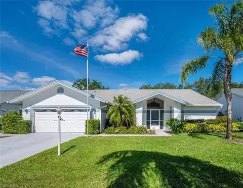 132 Estelle Dr, Naples, FL 34112