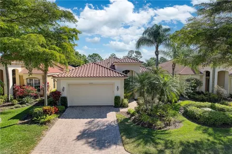 28684 Pienza Ct, Bonita Springs, FL 34135