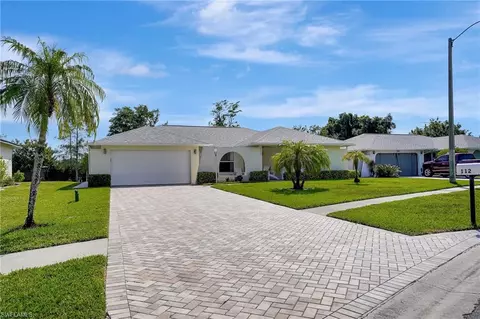 112 Versailles Cir, Naples, FL 34112