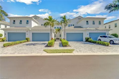 8922 Saint Lucia Dr #101, Naples, FL 34114