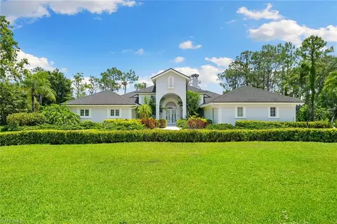 13388 Rosewood Ln, Naples, FL 34119