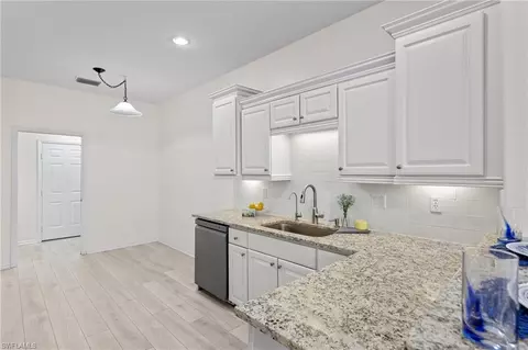 Kitchen - 20061 Larino Loop, Estero, FL 33928 photo 3 of 4