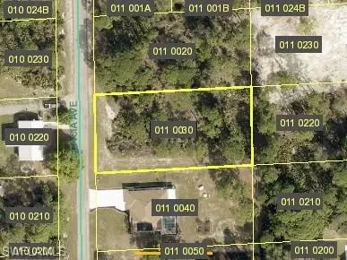 1618 Acacia Ave, Lehigh Acres, FL 33972