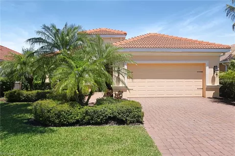 14483 Manchester Dr, Naples, FL 34114