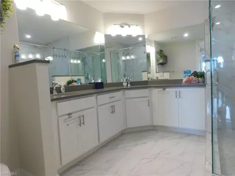 Bath - 163 Indies Dr E #103, Naples, FL 34114 photo 1 of 2