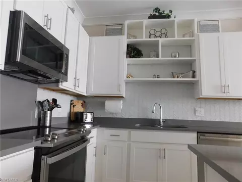 Kitchen - 163 Indies Dr E #103, Naples, FL 34114 photo 6 of 6