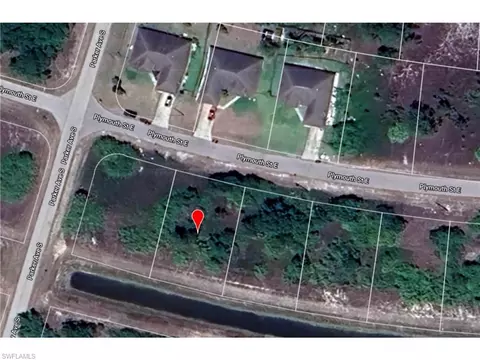 1022 Plymouth St E, Lehigh Acres, FL 33974