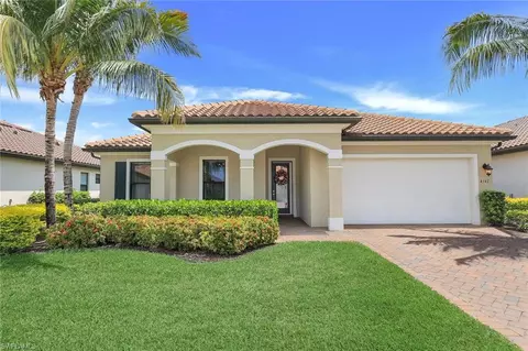 4547 Tamarind Way, Naples, FL 34119