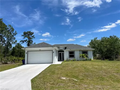 504 Eighth Ave, Lehigh Acres, FL 33972