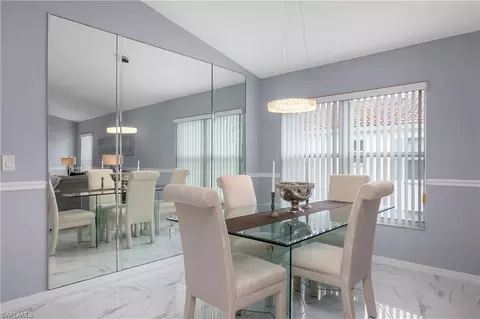 Dining - 1012 Mainsail Dr #322, Naples, FL 34114 photo 2 of 4