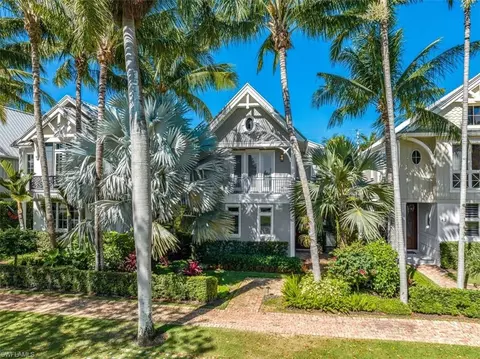 52 6th St S, Naples, FL 34102 photo 5