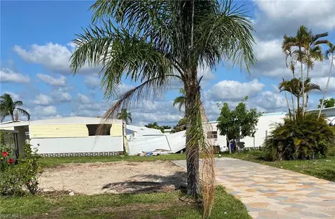 241 Tangerine Dr, Fort Myers, FL 33905