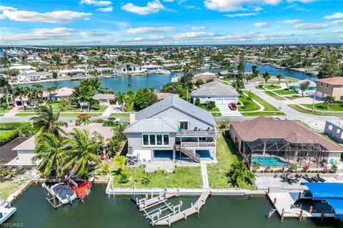 748 Rose Ct, Marco Island, FL 34145
