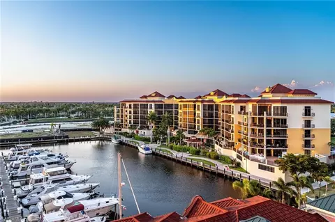 5706 Cape Harbour Dr #310, Cape Coral, FL 33914