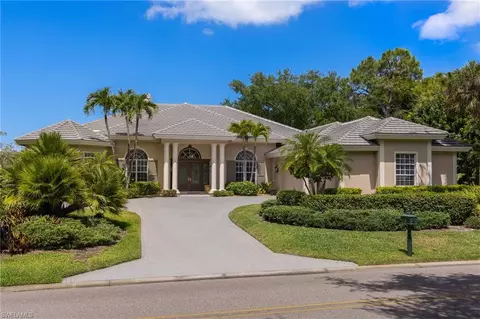 24960 Goldcrest Dr, Bonita Springs, FL 34134