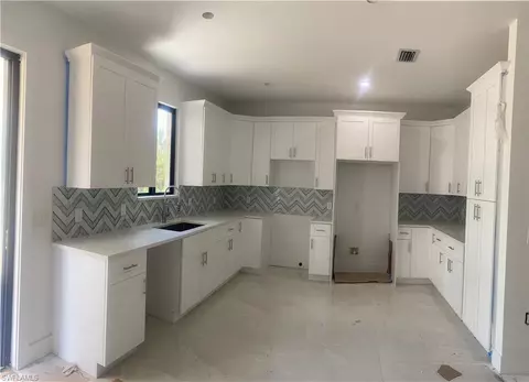 3288 60th Ave NE, Naples, FL 34120