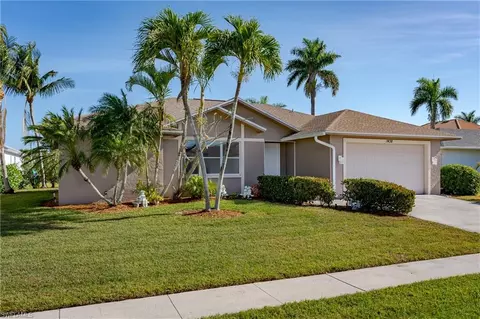 1438 Wayne Ave, Marco Island, FL 34145