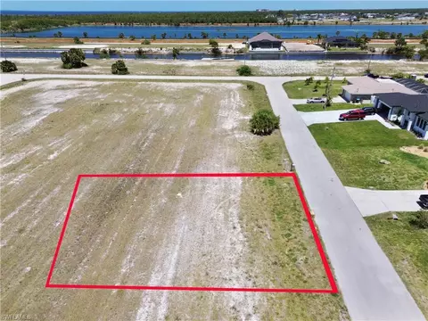 3510 NW 45th Ave, Cape Coral, FL 33993