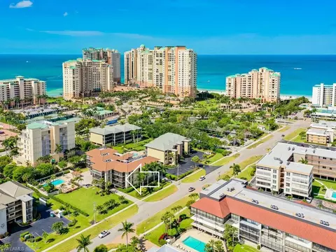 960 Swallow Ave #302, Marco Island, FL 34145