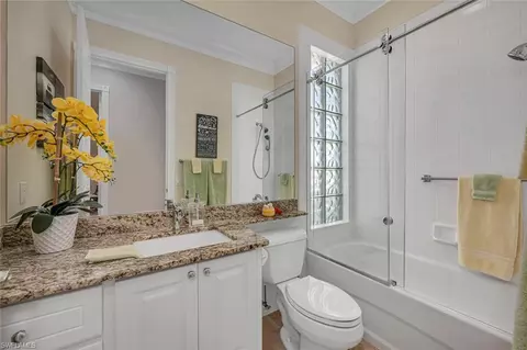 Bath - 8047 Wilfredo Ct, Naples, FL 34114 photo 3 of 4