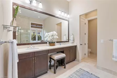 Bath - 2149 Asti Ct, Naples, FL 34105 photo 2 of 6