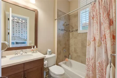 Bath - 2149 Asti Ct, Naples, FL 34105 photo 5 of 6