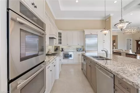 Kitchen - 2149 Asti Ct, Naples, FL 34105 photo 3 of 4