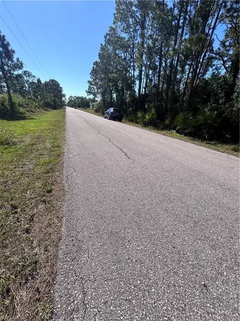 3706 E 21st St, Alva, FL 33920 photo 3