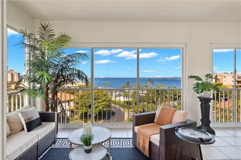 14817 Laguna Dr #501, Fort Myers, FL 33908