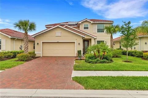 2211 Dancy St, Naples, FL 34120
