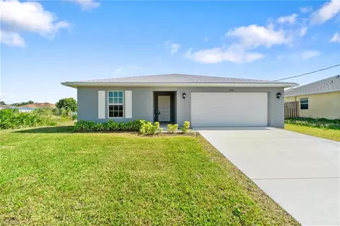 2711 64th St W, Lehigh Acres, FL 33971
