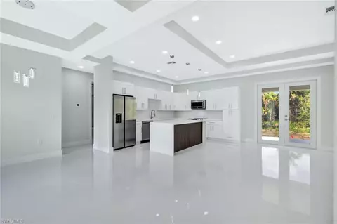 4576 68th Ave NE, Naples, FL 34120