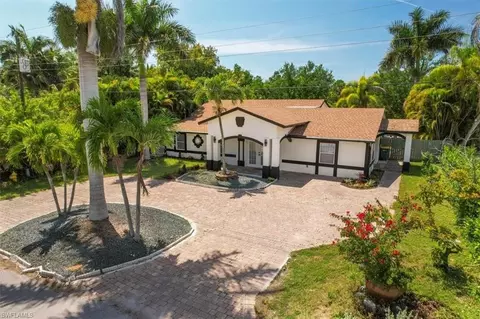 4900 Palmetto Ct, Naples, FL 34112