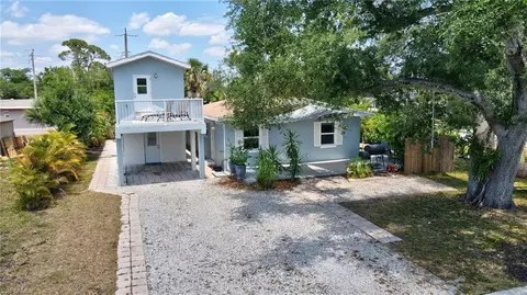 3956 Deleon St, Fort Myers, FL 33901
