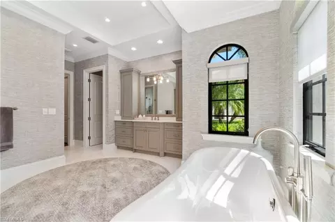 Bath - 4265 Deephaven Ln, Naples, FL 34119 photo 2 of 6