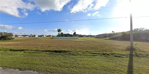 3330 NW 5th St, Cape Coral, FL 33993