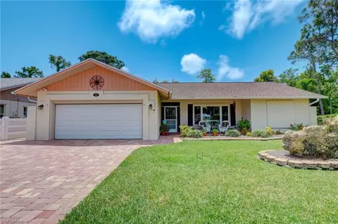 168 Versailles Cir, Naples, FL 34112