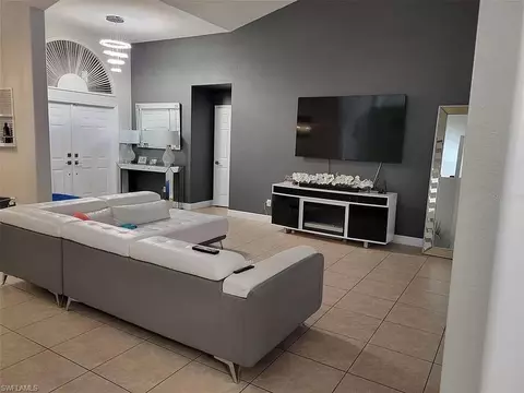 3108 NE 7th Pl, Cape Coral, FL 33909