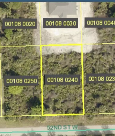3220 52nd St W, Lehigh Acres, FL 33971