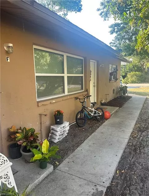 1378 Highlands Dr, Naples, FL 34103