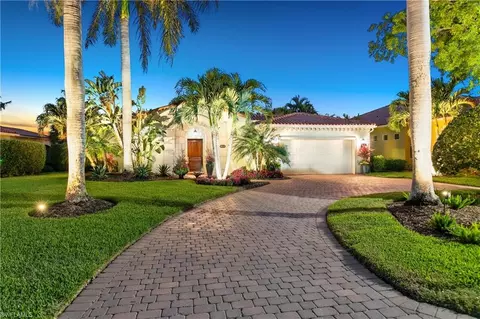 8515 Bellagio Dr, Naples, FL 34114
