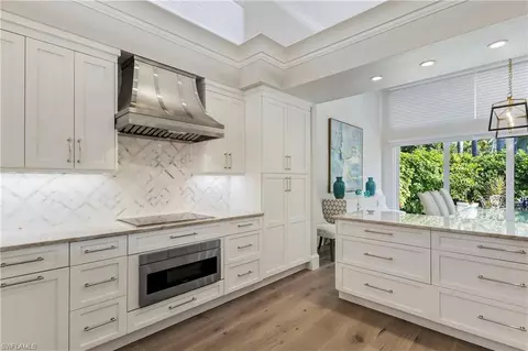 7932 Grand Bay Dr #26, Naples, FL 34108