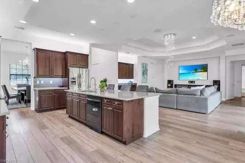 3376 Atlantic Cir, Naples, FL 34119 photo 3