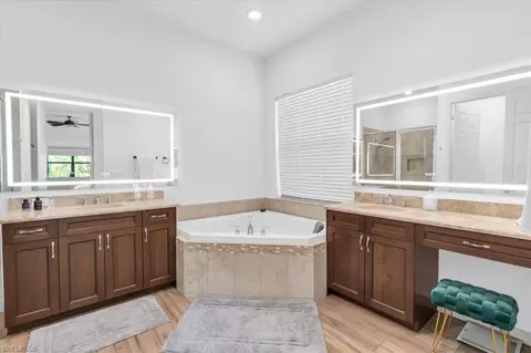 3376 Atlantic Cir, Naples, FL 34119 photo 12