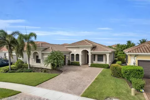3376 Atlantic Cir, Naples, FL 34119