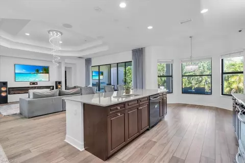 3376 Atlantic Cir, Naples, FL 34119 photo 4
